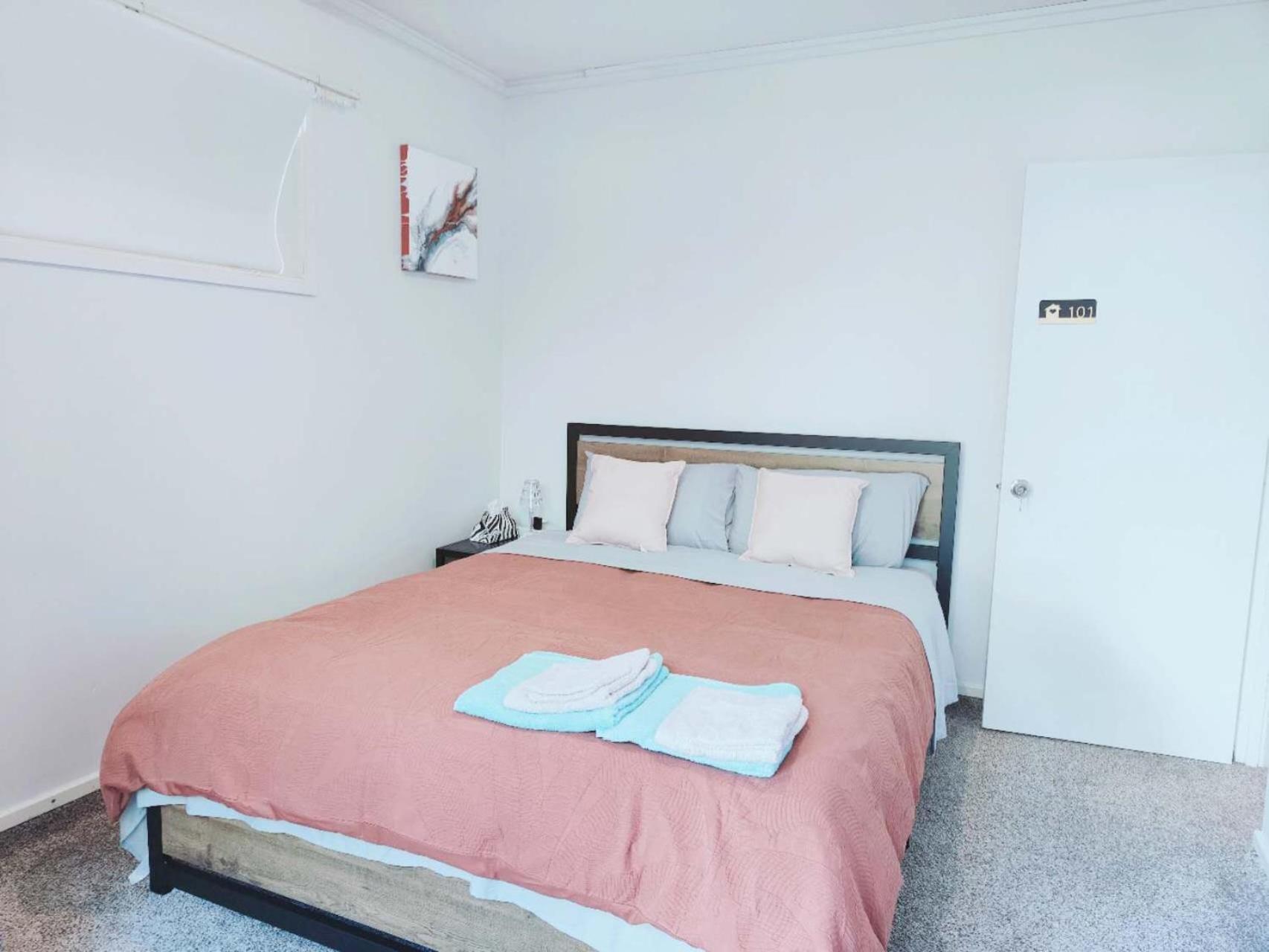2 Bedroom Guest Suite In North Shore オークランド エクステリア 写真